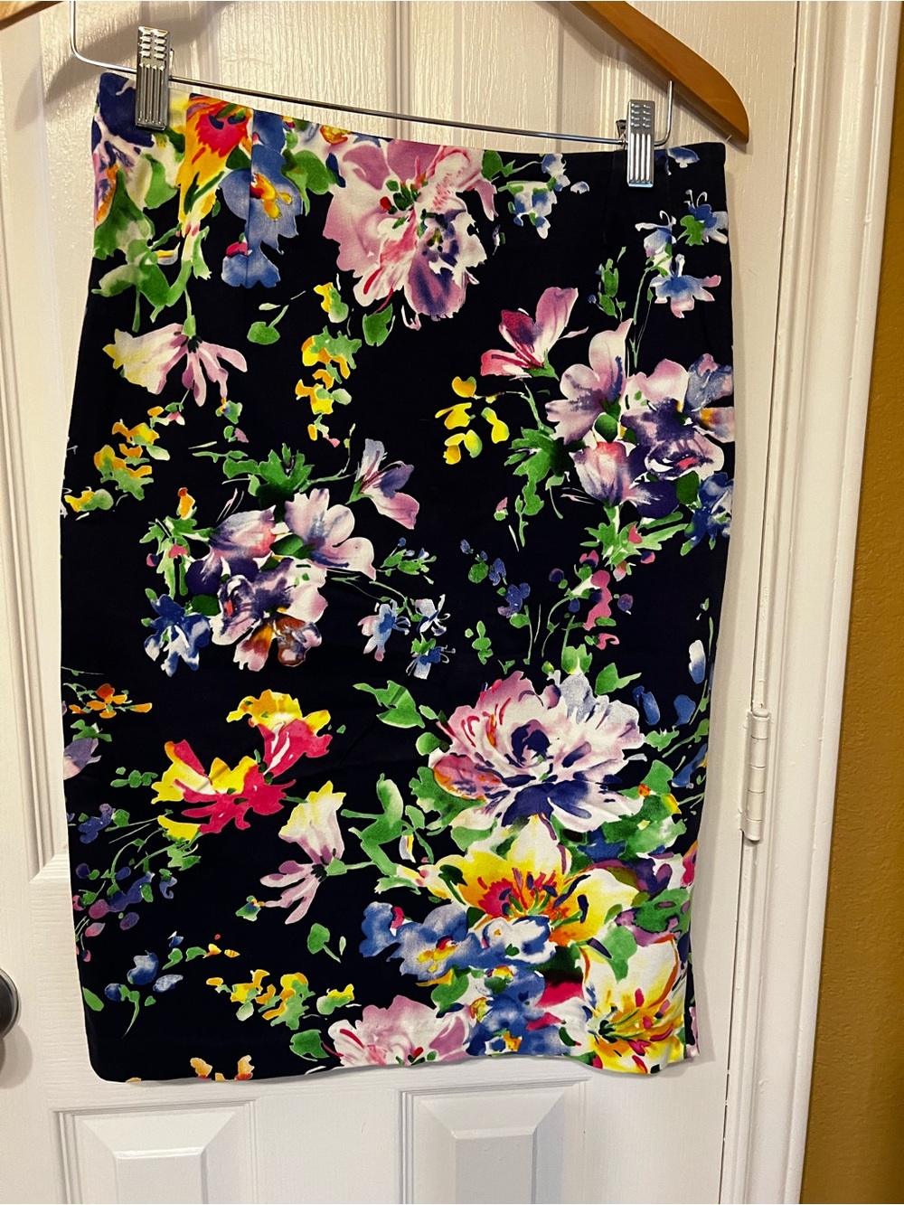 Lauren Ralph Lauren Watercolor Floral Print Cotton-Stretch Pencil Skirt, Size 4